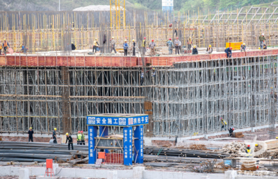 年加工100万吨小麦项目建设热火朝天 工程建设全速推进